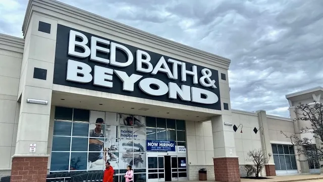 bed-bath-beyond-embraces-ai-signalling-significant-workforce-reductions-amidst-strategic-transformation