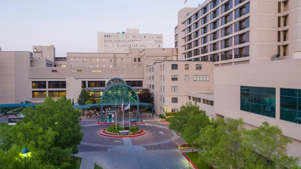 hillcrest-medical-center-under-scrutiny-for-alleged-pump-act-violations-sparks-broader-discussion-on-workplace-lactation-support