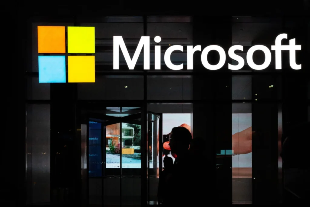 Bill Gates Steps Down From Microsoft's Board