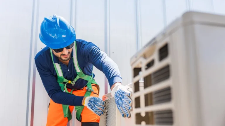 net-zero-jobs-a-human-centric-labor-shift-fueled-by-climate-action