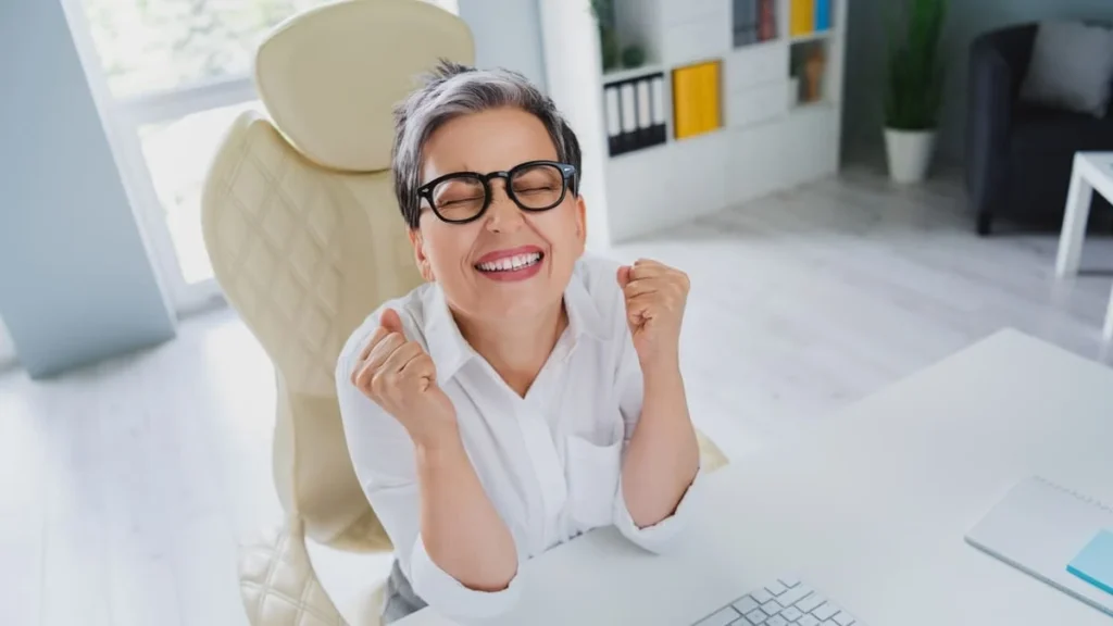 new-workplace-jargon-highlights-ageism-and-productivity-paradoxes-in-modern-employment-landscape