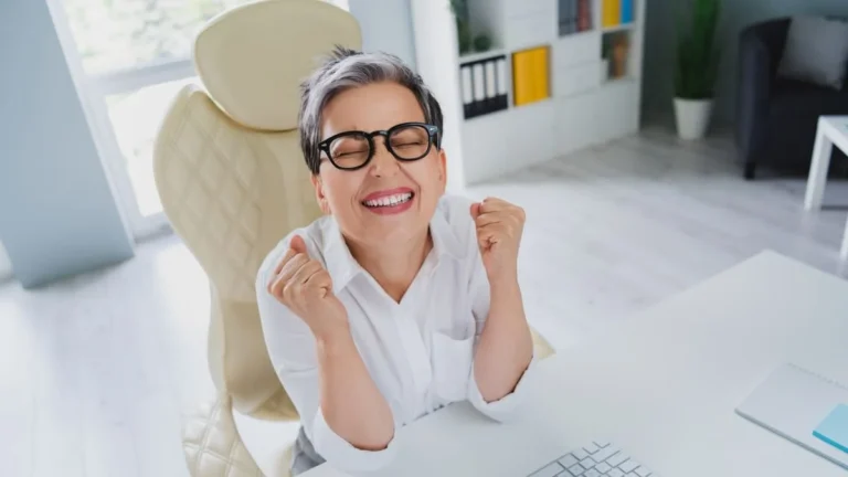 new-workplace-jargon-highlights-ageism-and-productivity-paradoxes-in-modern-employment-landscape