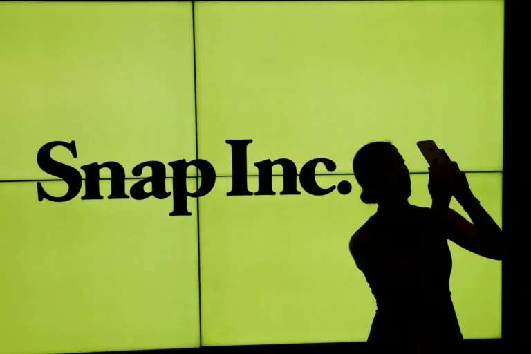 snapchat-parent-snap-implements-significant-layoffs-as-ai-integration-and-cost-cutting-drive-reshape-workforce
