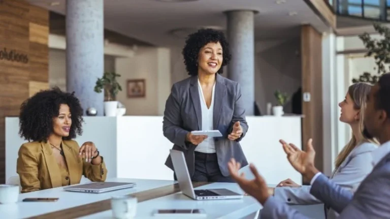 the-evolution-of-leadership-development-why-blended-learning-is-the-standard-for-organizational-growth-in-2026