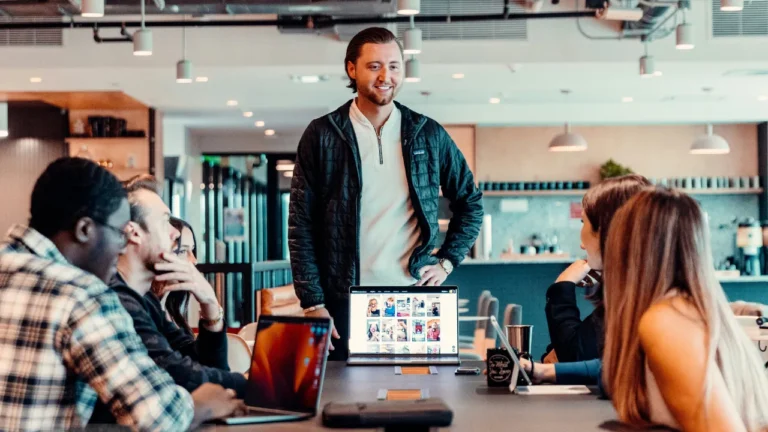 the-future-of-work-requires-a-fractional-talent-strategy-with-lara-vandenberg