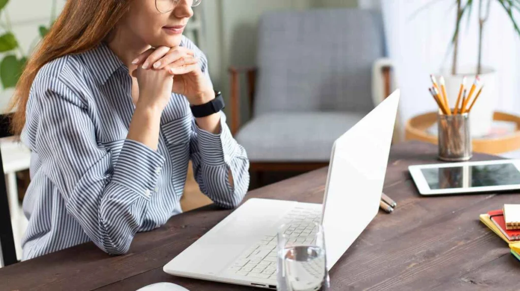 the-latest-gender-pay-gap-figures-show-a-further-narrowing-of-the-gap-but-also-reveals-that-fewer-employers-are-moving-closer-to-parity