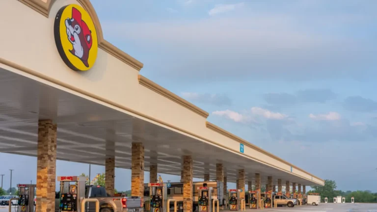 eeoc-sues-buc-ees-over-alleged-disability-discrimination-citing-employer-inflexible-thinking