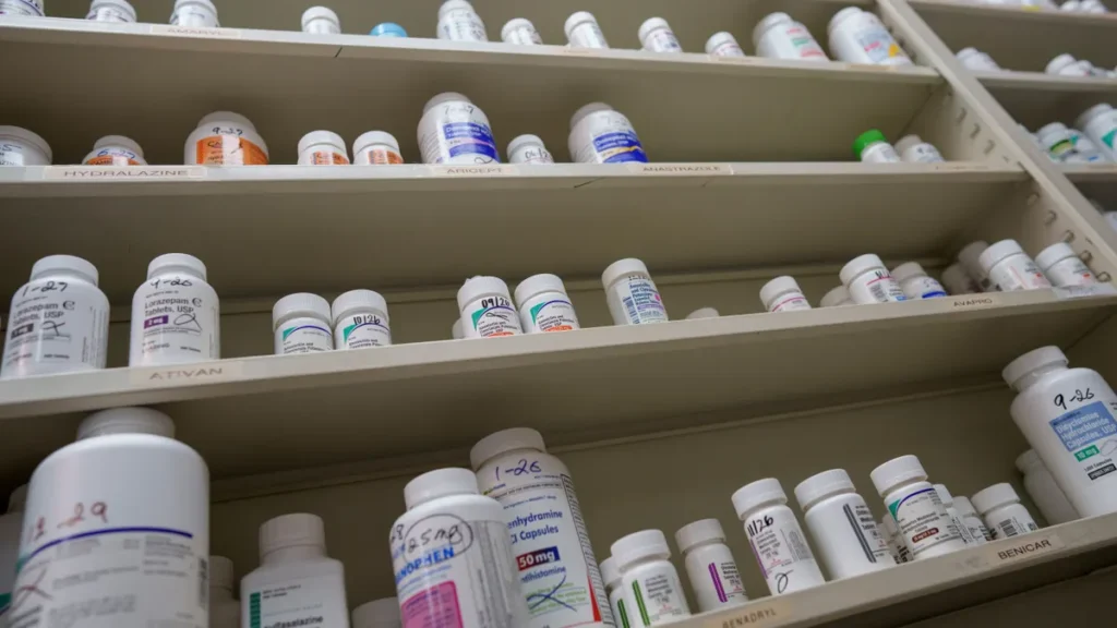 employers-overwhelmingly-favor-rebate-free-drug-pricing-models-for-enhanced-transparency-and-predictability-survey-reveals