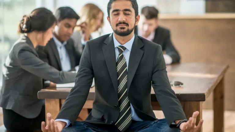 google-dominates-2026-junior-employee-satisfaction-report-while-walmart-trails-behind