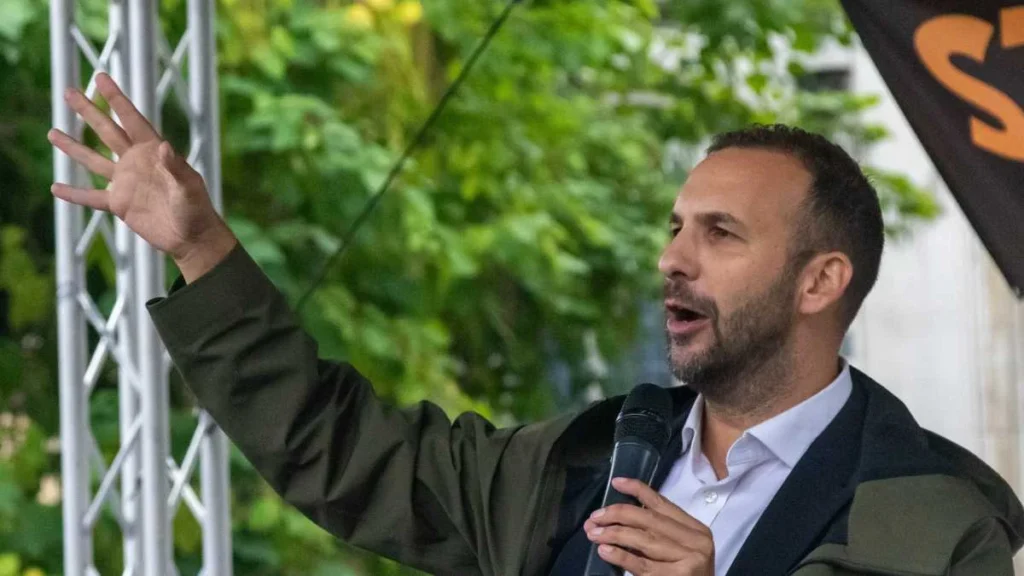 green-party-unveils-ambitious-workers-rights-charter-pledging-15-minimum-wage-and-sweeping-union-law-reforms-ahead-of-local-elections