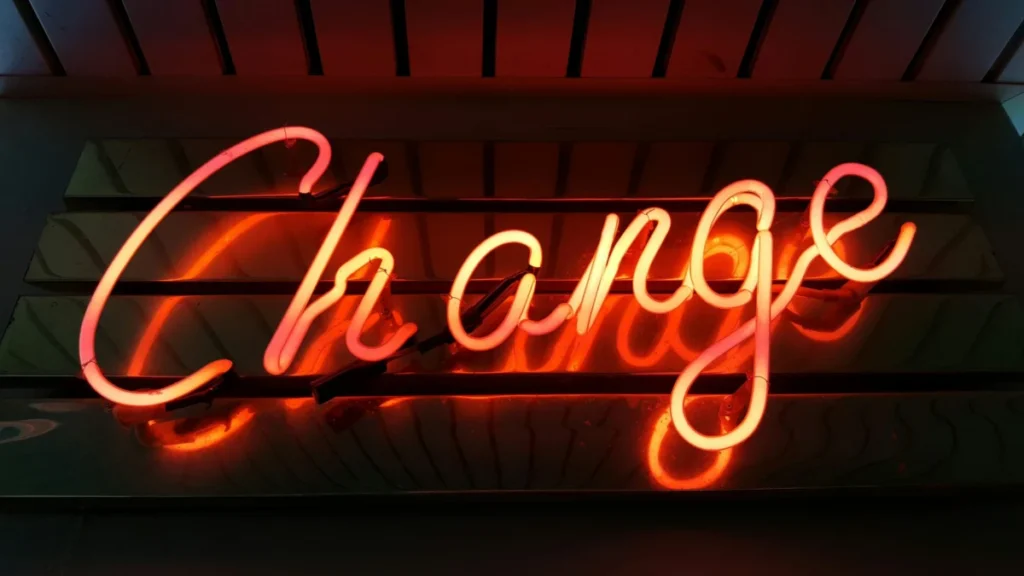 hr-transformation-from-finite-projects-to-continuous-evolution-in-the-age-of-permanent-change