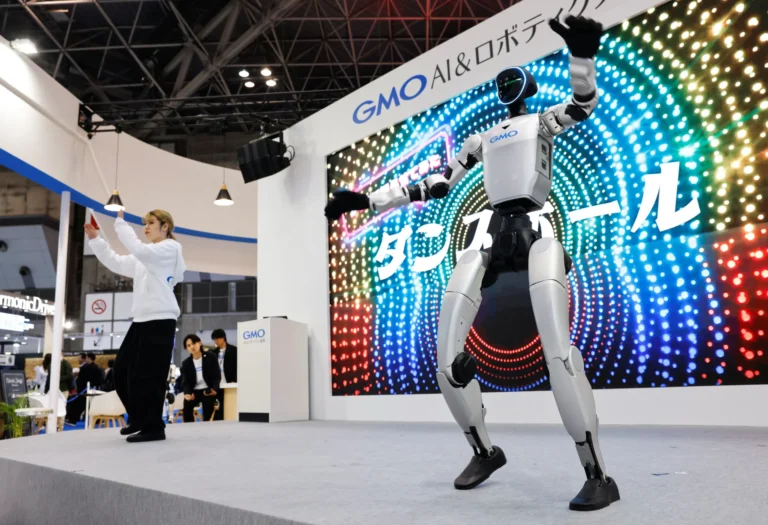 japans-industrial-giants-embrace-ai-robots-amid-labor-shortage-and-global-competition