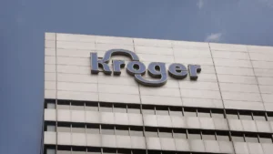 nlrb-judge-rules-kroger-unlawfully-restricted-off-duty-employees-union-organizing-in-parking-lot-bolstering-worker-rights