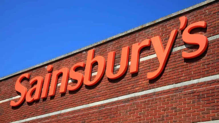 sainsburys-employee-dismissed-for-gross-misconduct-after-restraining-violent-shoplifter-in-west-wickham-incident