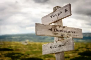 the-evolving-landscape-of-leadership-navigating-pre-decision-momentum-and-the-imperative-of-deeper-judgment