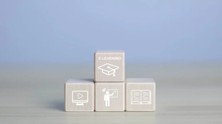 the-limits-of-convenience-why-microlearning-is-not-a-comprehensive-strategy-for-corporate-education