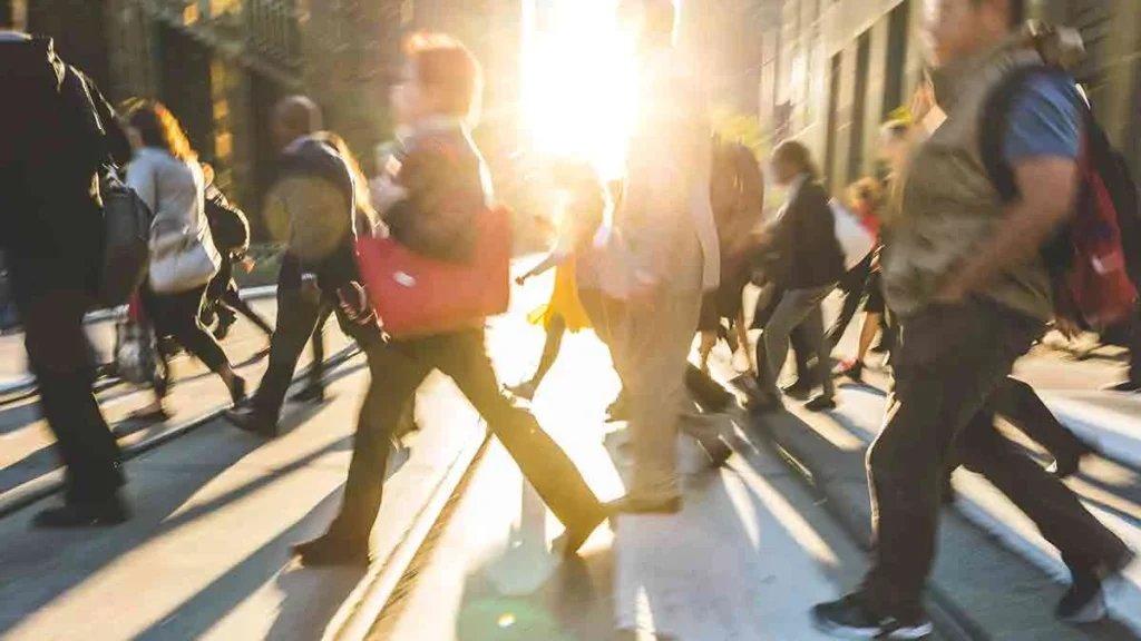 uk-employers-prioritise-cost-management-over-growth-amidst-sustained-economic-uncertainty-and-rising-business-costs-cipd-reports