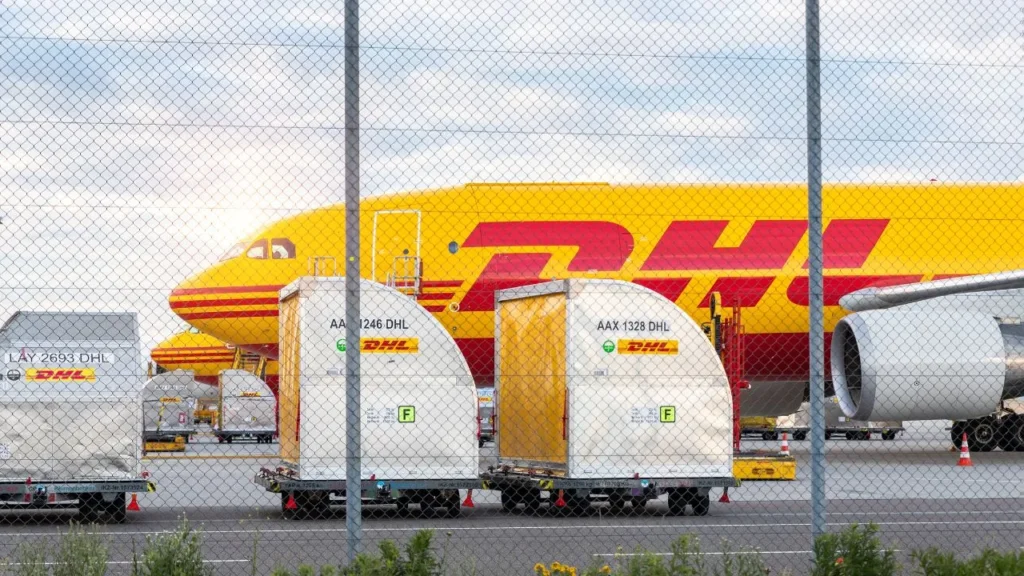 usps-secures-landmark-10-billion-deal-with-dhl-ecommerce-to-revolutionize-last-mile-delivery