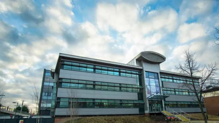 a-damning-independent-review-uncovers-systemic-failings-toxic-culture-and-avoidable-harm-in-nottingham-hospitals-maternity-services