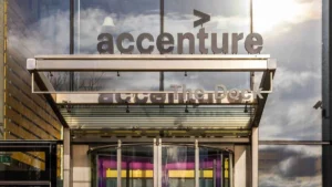 ais-ascendance-demands-radical-c-suite-restructuring-with-hr-at-the-forefront-of-a-hybrid-human-ai-workforce