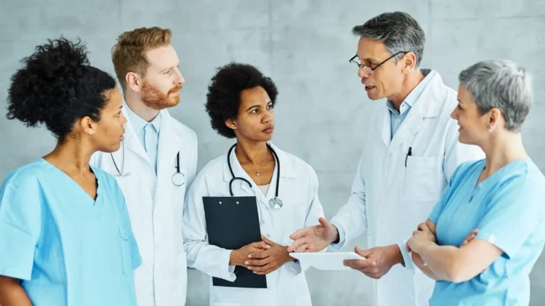consultants-and-specialist-doctors-stage-historic-strike-in-northern-ireland-over-pay-parity-and-retention-concerns