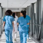healthcare-sector-embraces-ai-rapidly-but-governance-and-deskilling-concerns-loom-large
