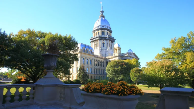illinois-poised-to-cement-disparate-impact-protections-setting-stage-for-federal-preemption-battle