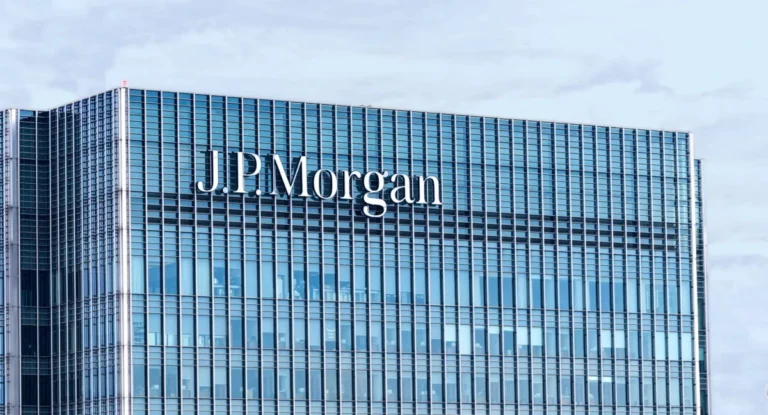 jpmorgan-the-viral-knicks-fan-and-hr-risks-of-off-duty-conduct