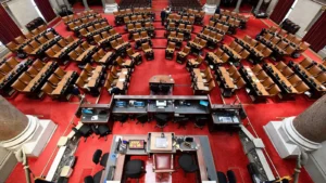 new-york-assembly-advances-bill-to-combat-ghost-jobs-and-mandate-hiring-transparency