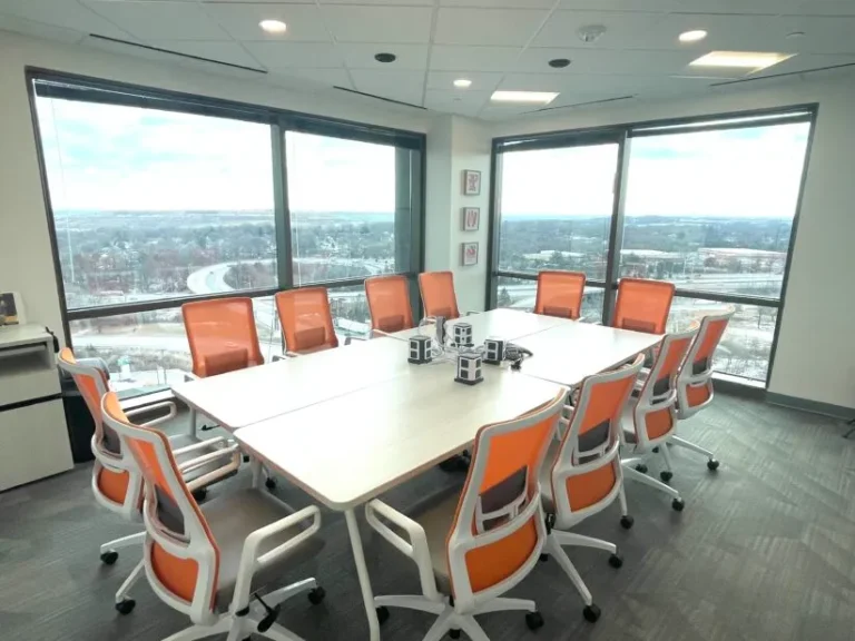 office-evolution-east-brunswick-offers-prime-suburban-workspace-with-big-city-amenities