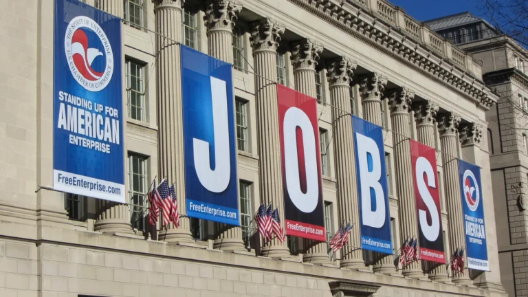 federal-and-business-leaders-unveil-sweeping-initiatives-to-bridge-critical-u-s-workforce-skill-gaps-bolstering-economic-future