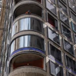 hr-dive-weekly-roundup-u-s-leads-global-tech-layoffs-amidst-microsoft-restructuring-and-eroding-workplace-trust