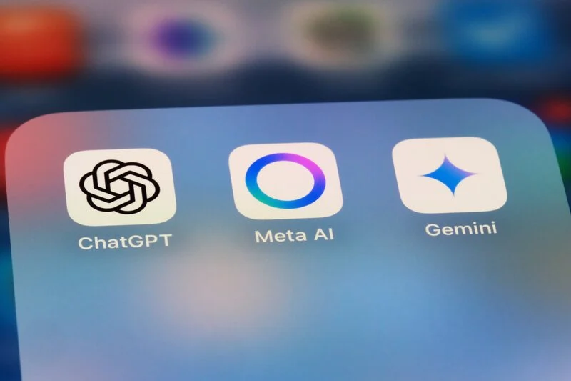 Meta AI, ChatGPT and Gemini. Assorted AI app icons