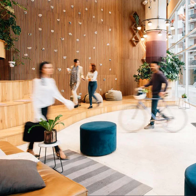 most-senior-business-leaders-expect-ai-to-drive-workforce-growth-and-job-redesign-not-mass-redundancies-global-jll-survey-reveals