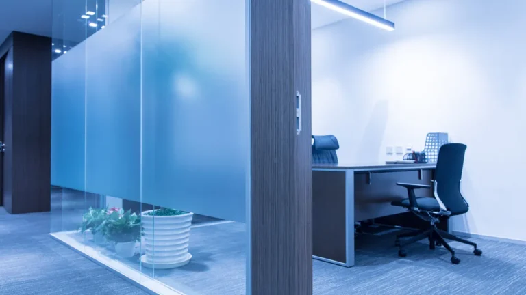 new-research-challenges-ais-role-in-corporate-restructuring-highlighting-workforce-growth-amidst-tech-layoffs