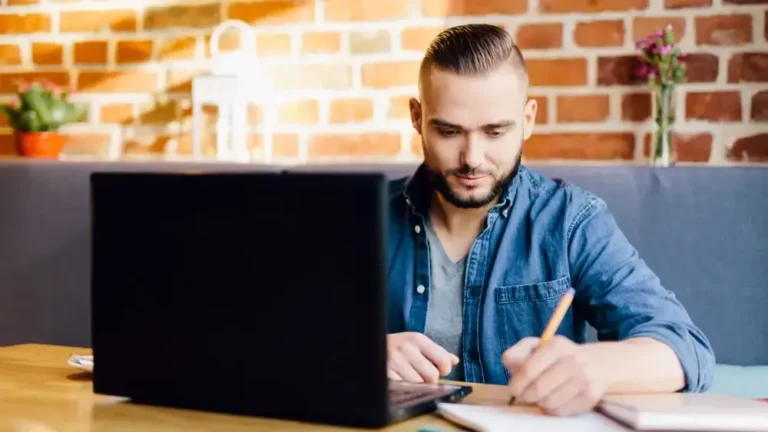 successful-customer-education-programs-have-5-things-in-common