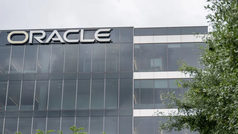 tech-sector-grapples-with-ai-driven-restructuring-as-layoffs-surge-in-2026-cloud-computing-leads-reductions