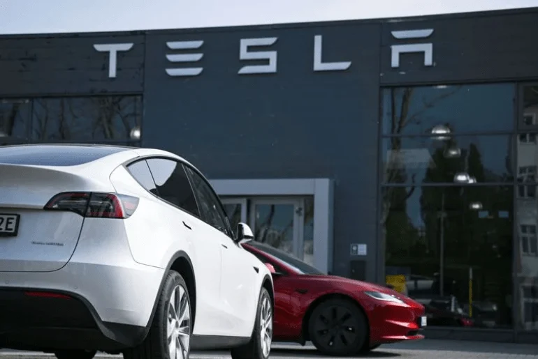 tesla-implements-weekly-200-spending-cap-on-employee-ai-tools-amid-escalating-costs-and-strategic-realignments