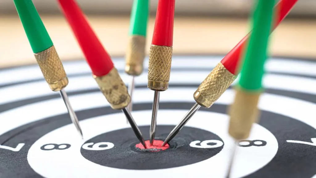 uk-salary-budgets-stabilise-at-3-4-amidst-economic-caution-signalling-a-strategic-shift-towards-targeted-pay-and-retention