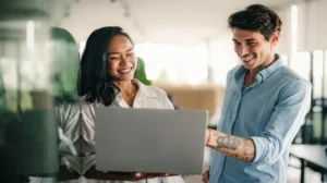 change-management-versus-employee-software-onboarding-bridging-the-gap-between-organizational-readiness-and-practical-fluency