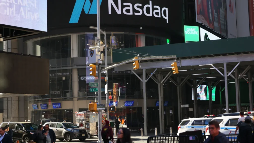executive-expectations-for-ai-performance-gains-predominantly-long-term-new-report-suggests