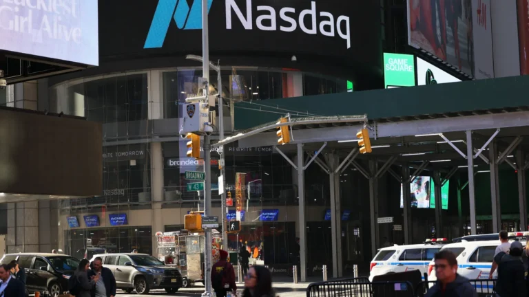 executive-expectations-for-ai-performance-gains-predominantly-long-term-new-report-suggests