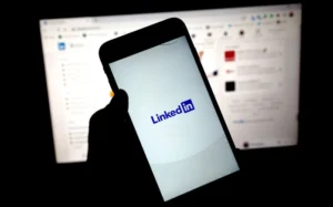 linkedin-implements-new-ai-content-reporting-feature-amidst-broader-industry-push-for-digital-authenticity