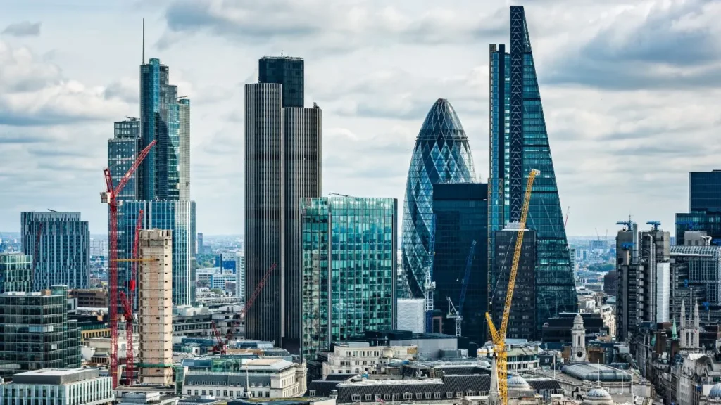 londons-managed-office-market-explodes-a-sevenfold-surge-redefines-flexible-workplaces