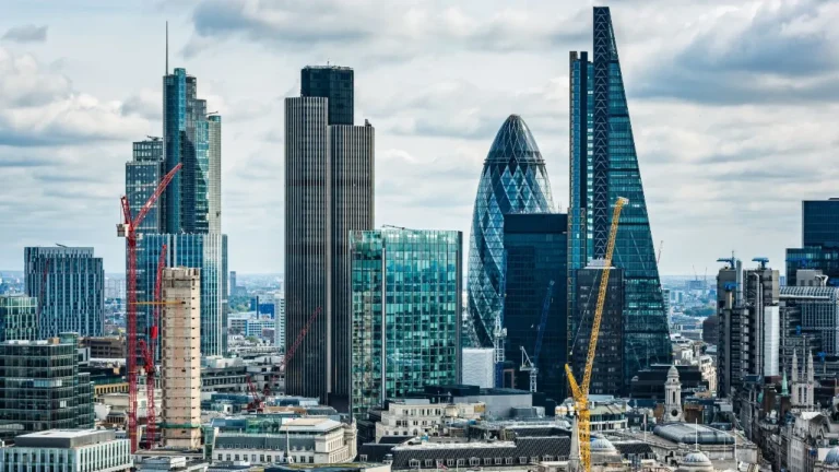 londons-managed-office-market-explodes-a-sevenfold-surge-redefines-flexible-workplaces