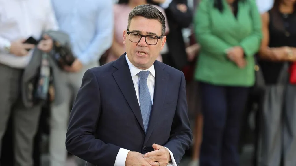 prime-minister-calls-for-end-to-remote-interviews-advocates-work-shadowing-and-warns-on-ais-workplace-impact