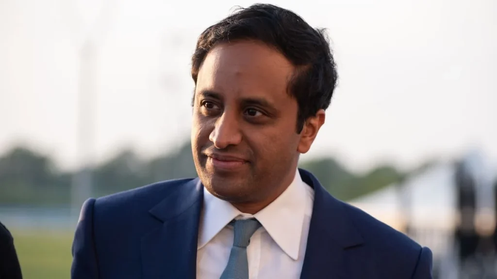 reform-uk-unveils-plan-for-public-tip-off-rewards-and-harsher-penalties-for-illegal-employment-drawing-government-scrutiny