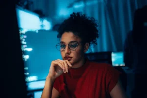 the-silent-drain-how-disconnected-people-data-costs-businesses-millions-and-what-happens-when-it-connects