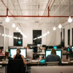 the-strategic-imperative-why-internship-programs-are-a-high-return-investment-not-a-disposable-cost-in-uncertain-markets