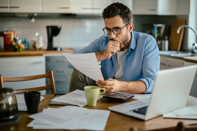 the-unseen-cost-how-employee-financial-strain-drives-workplace-disruption-and-why-employers-are-stepping-up